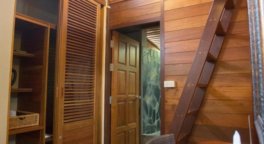 100 Islands Resort & Spa Surat Thani Exterior photo