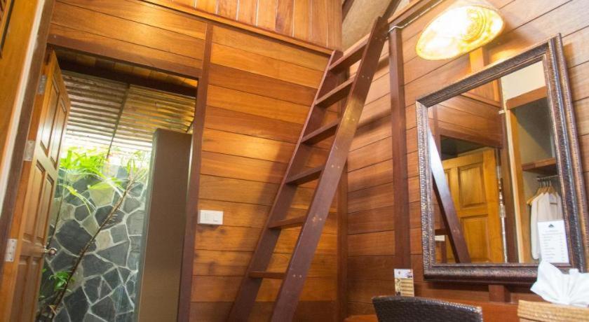 100 Islands Resort & Spa Surat Thani Exterior photo