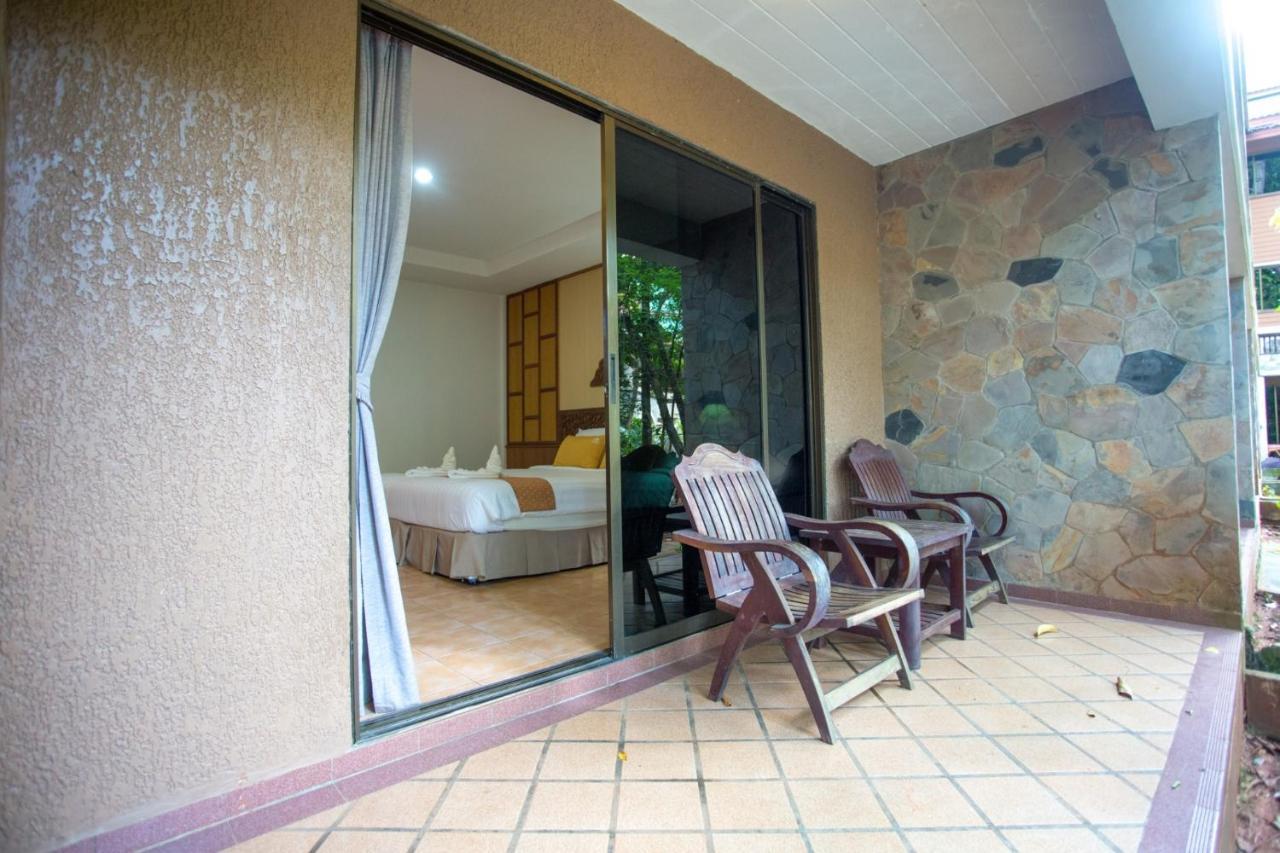 100 Islands Resort & Spa Surat Thani Exterior photo